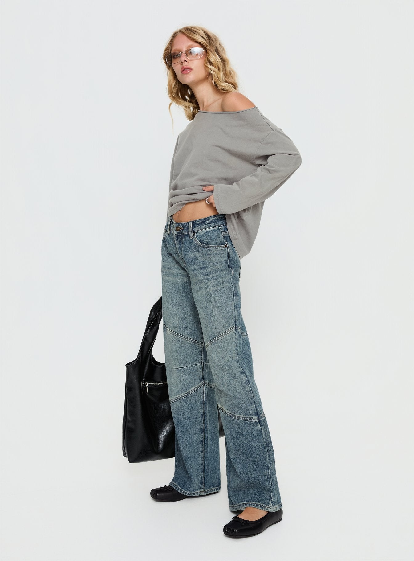 Women's Atmosphere Mid Rise Straight Leg Jeans Antique Wash | Denim jeans in a straight-leg cut & a mid-rise fit 3