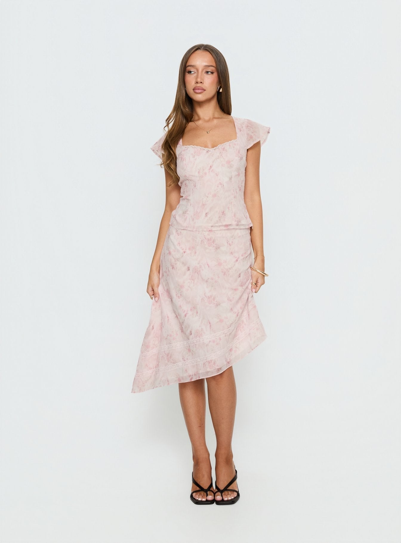 Women's Avaline Asymmetrical Midi Skirt Pink | Asymmetrical midi skirt in floral print 1