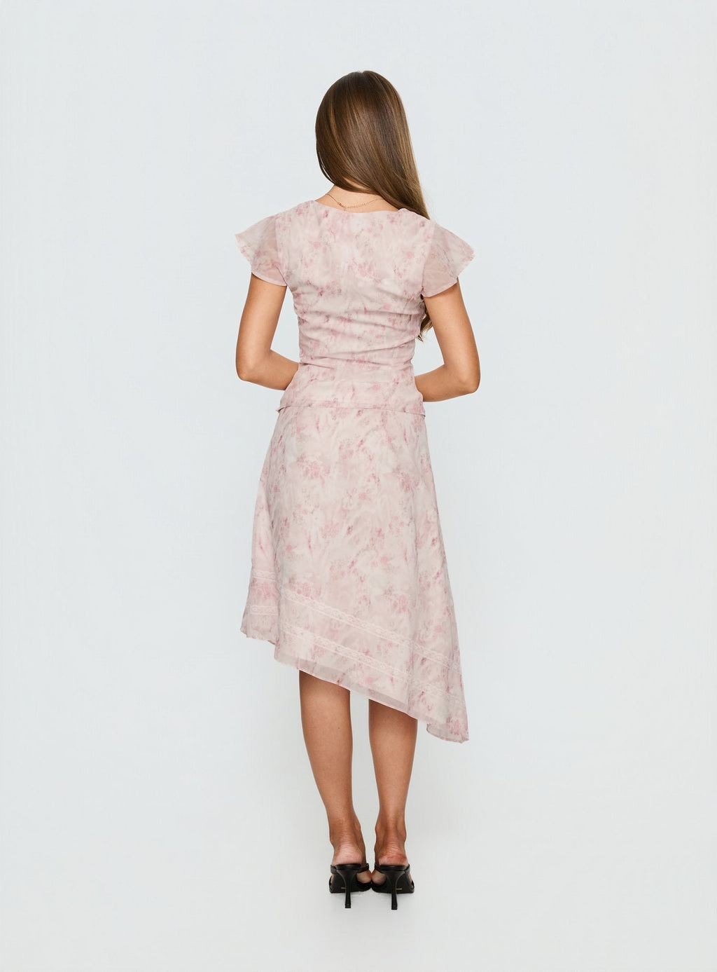 Women's Avaline Asymmetrical Midi Skirt Pink | Asymmetrical midi skirt in floral print 4