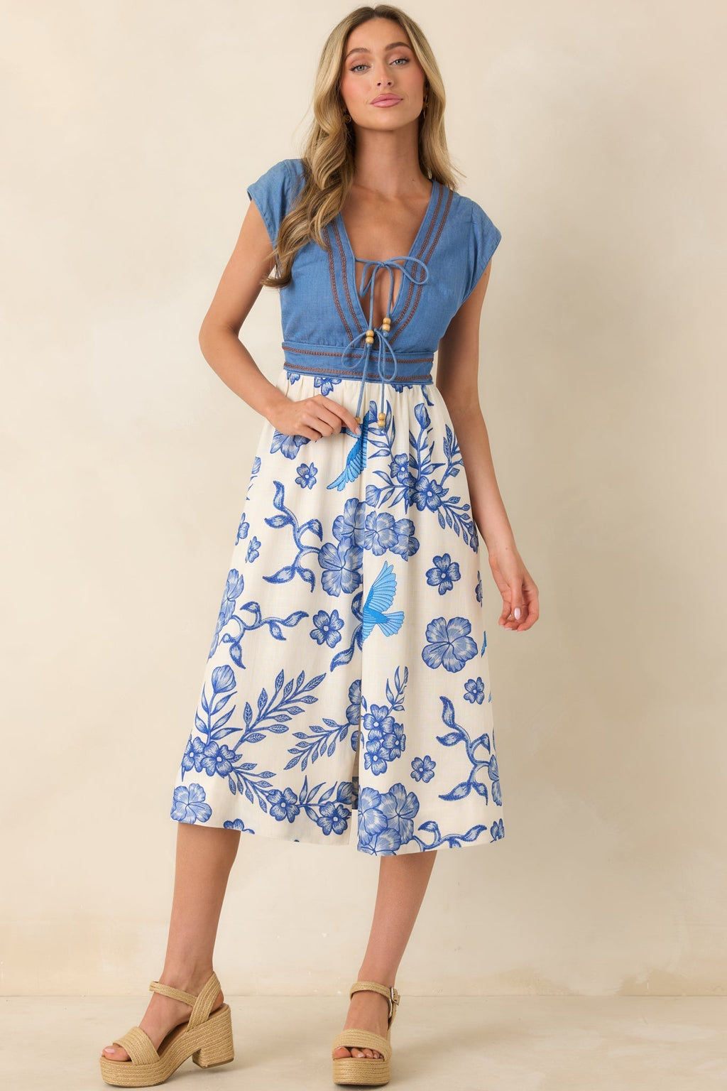 Women's Aylaya Aubrey Ivory & Blue Floral Denim Bodice Midi Dress | 25% Linen & 75% Viscose 5