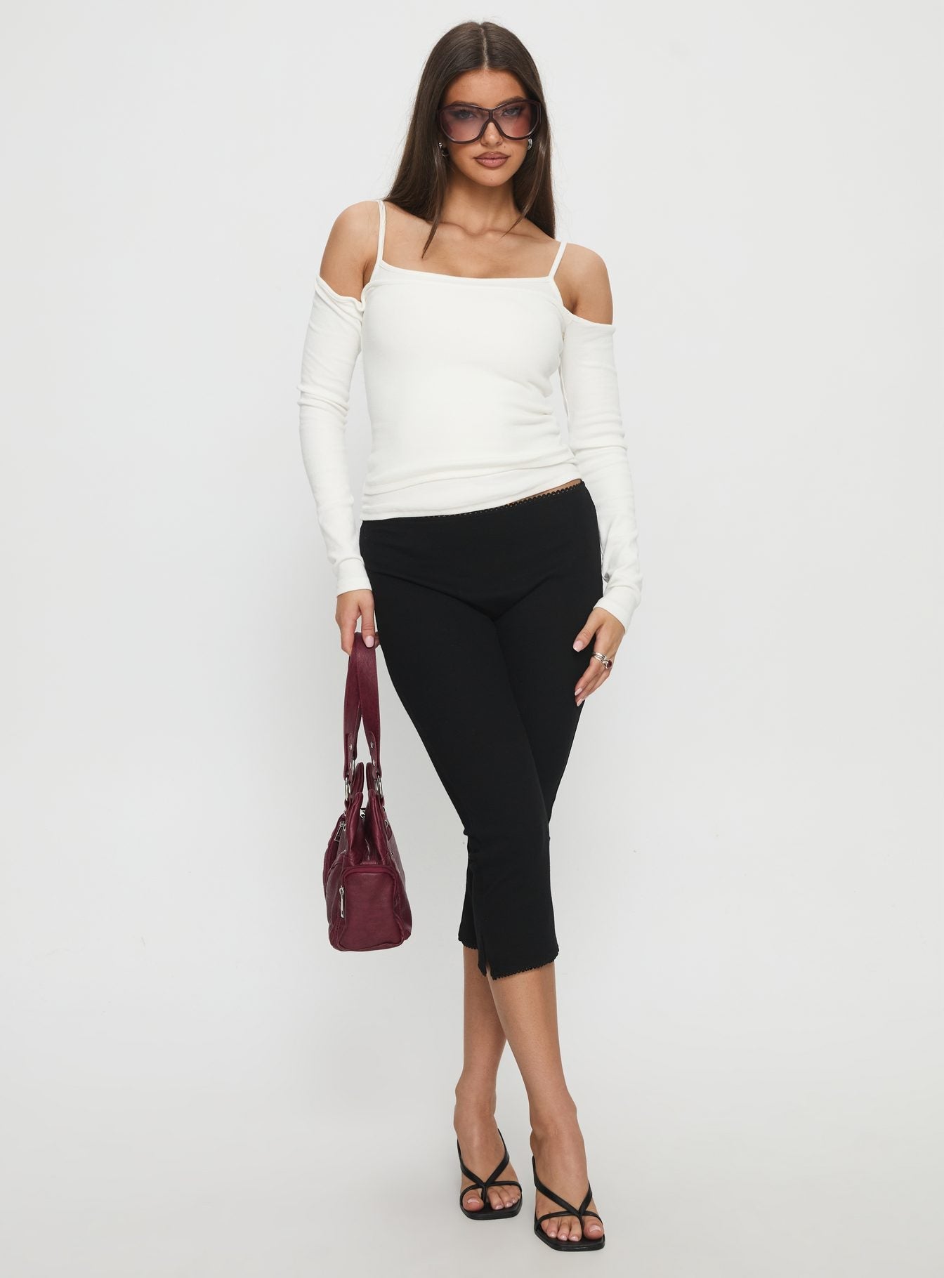 Women's Baseline Rib Capri Pants Black | Pants in ribbed detail & capri-style fit 1
