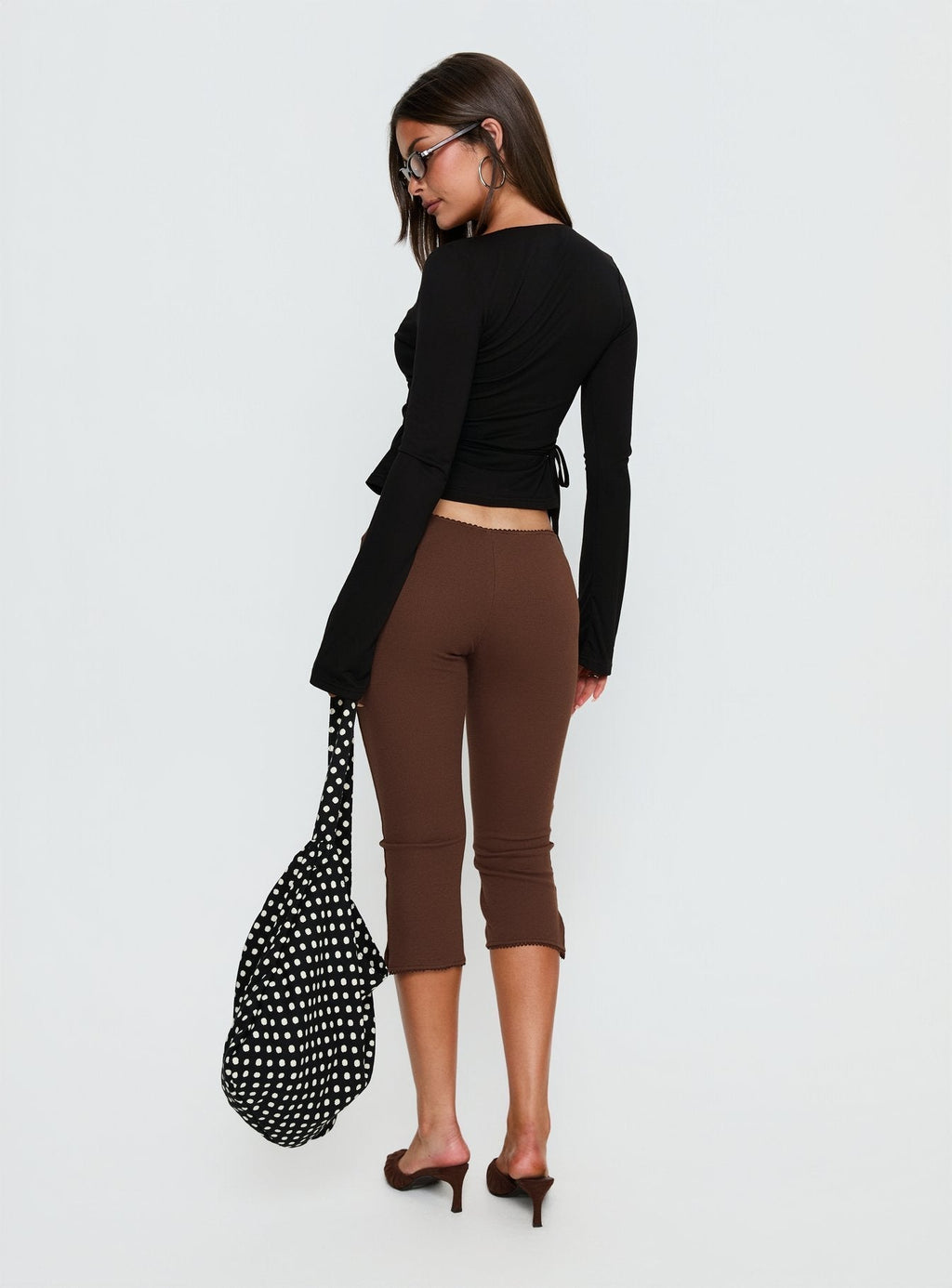 Women's Baseline Rib Capri Pants Chocolate | Pants in ribbed detail & capri-style fit 5