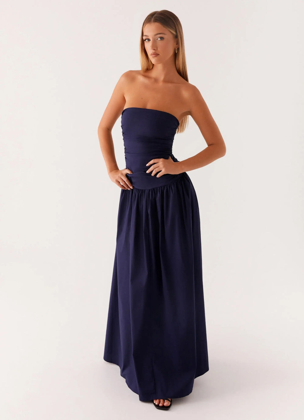 Women's Carmel Collection | Strapless Maxi Dress with Flared Skirt | Elegant Evening Wear for Modern Sophistication - Wo 0