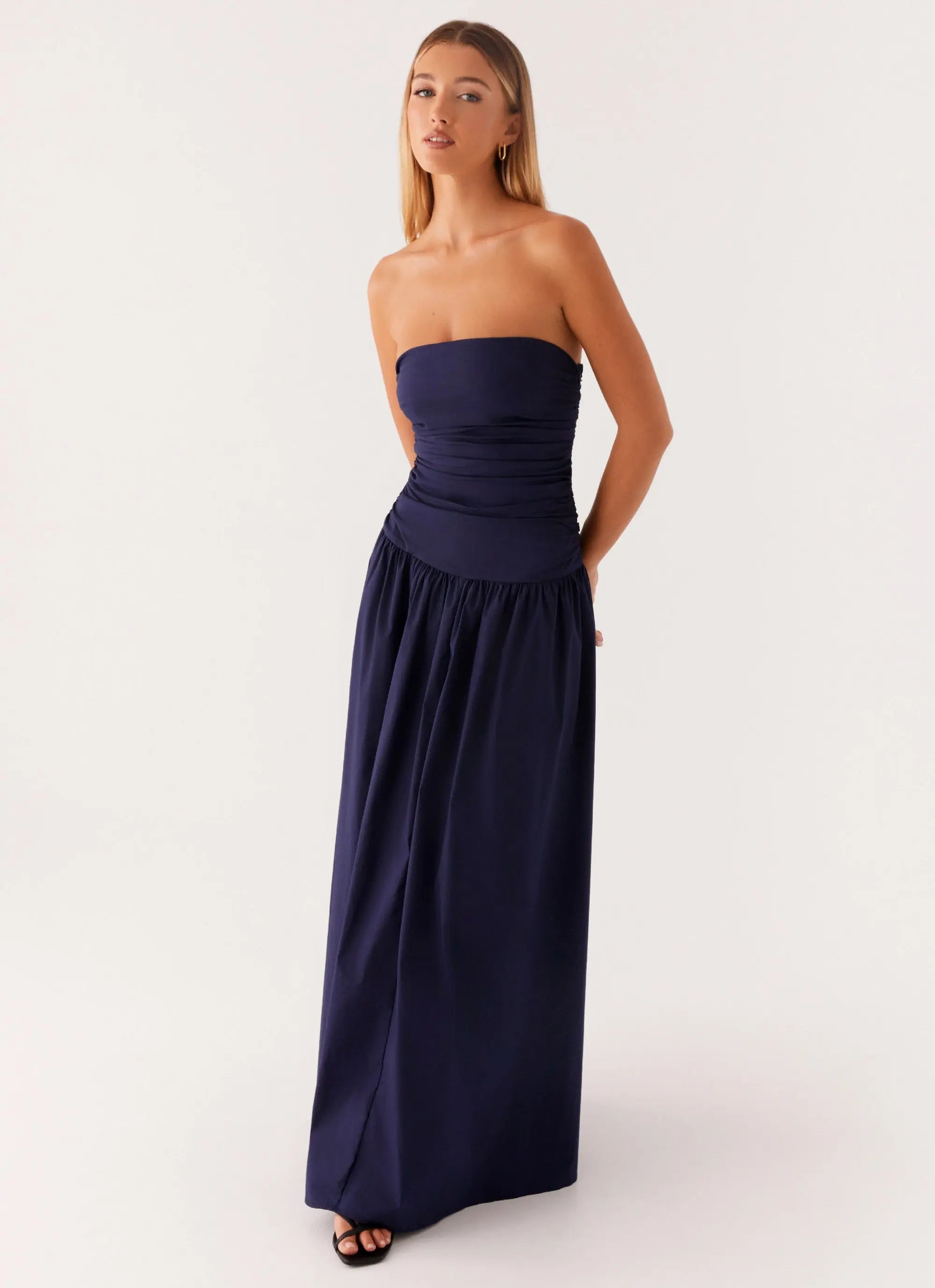Women's Carmel Collection | Strapless Maxi Dress with Flared Skirt | Elegant Evening Wear for Modern Sophistication - Wo 4