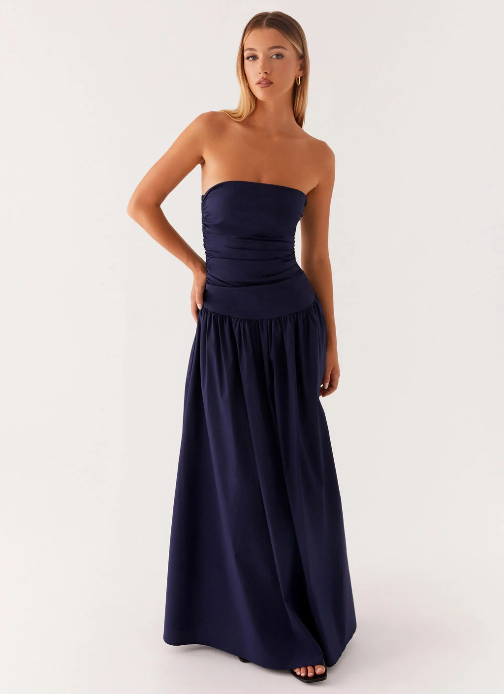 Women's Carmel Collection | Strapless Maxi Dress with Flared Skirt | Elegant Evening Wear for Modern Sophistication - Wo 5
