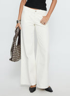 Women's Catiana Low Rise Wide Leg Jeans White | Denim jeans in a low-rise fit with a wide leg cut 1