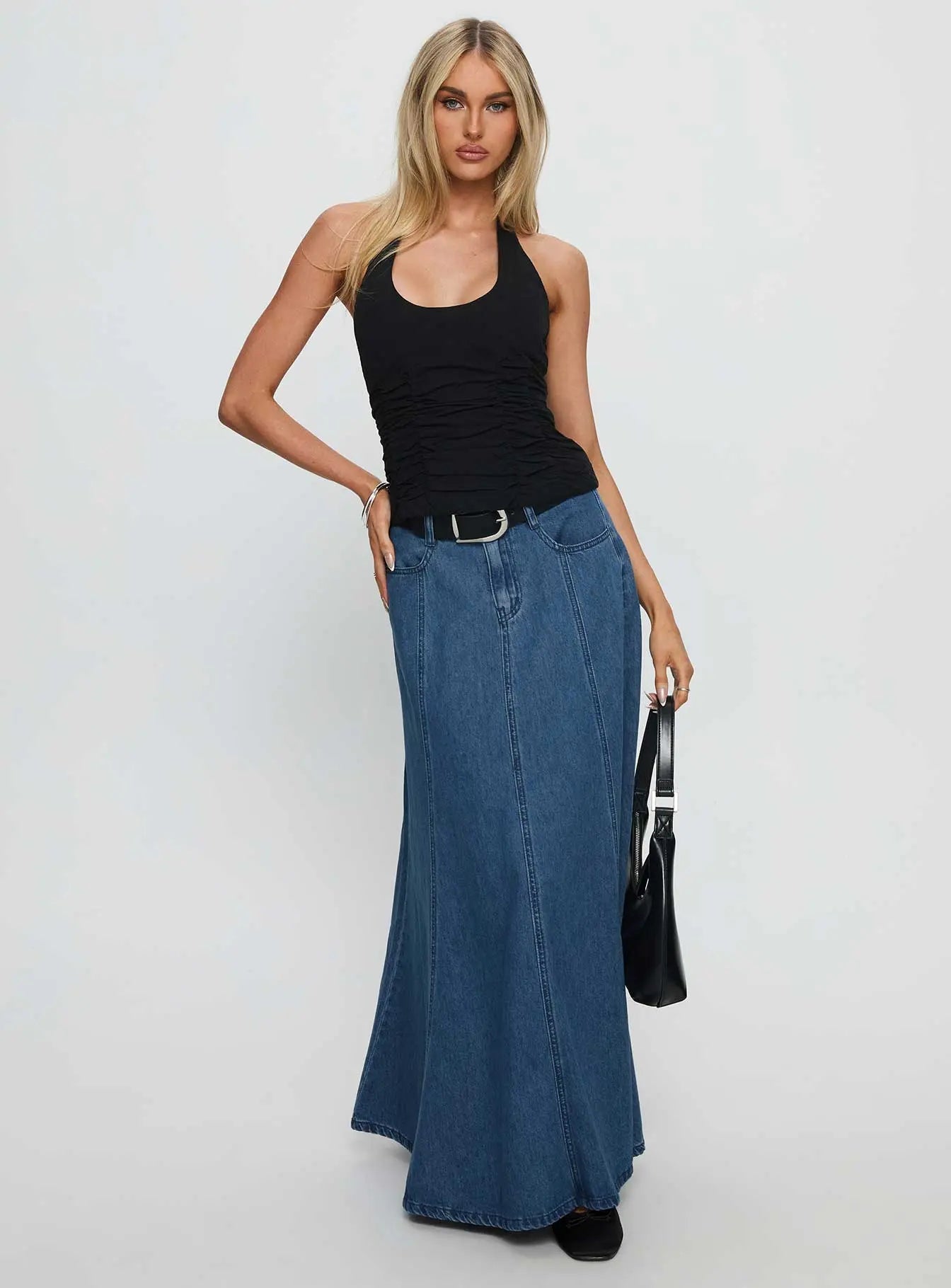 Women's Charleigh Soft Pleat Denim Maxi Skirt Mid Blue Wash | Pleated denim Maxi skirt 2