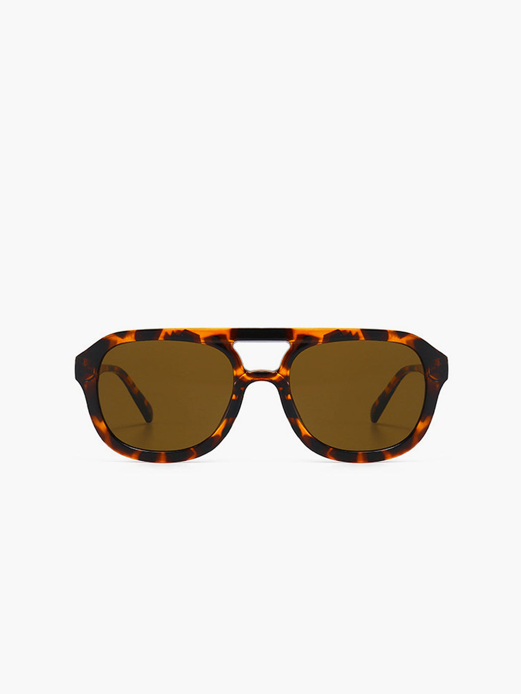Chic Leopard Pattern Sunglasses with UV400 Protection | Lightweight Design for Stylish Eye Safety 3