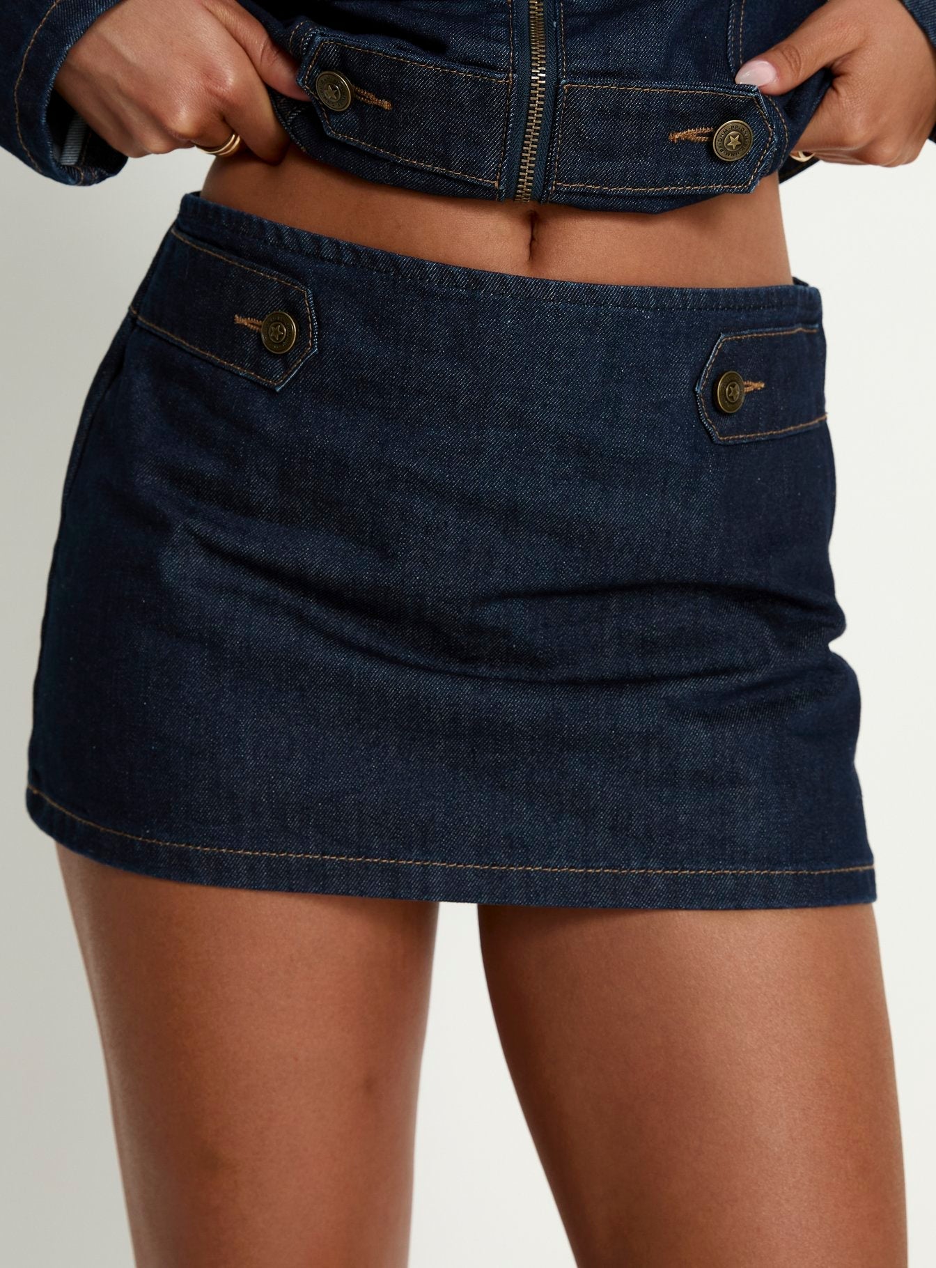 Women's Cristen Cadet Denim Mini Skirt Indigo | Mini skirt in solid indigo denim with gold-tone bu 5