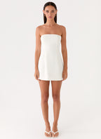 Della Collection | White Mini Dress with Strapless Design | Elegant Fit for Confident Style 4