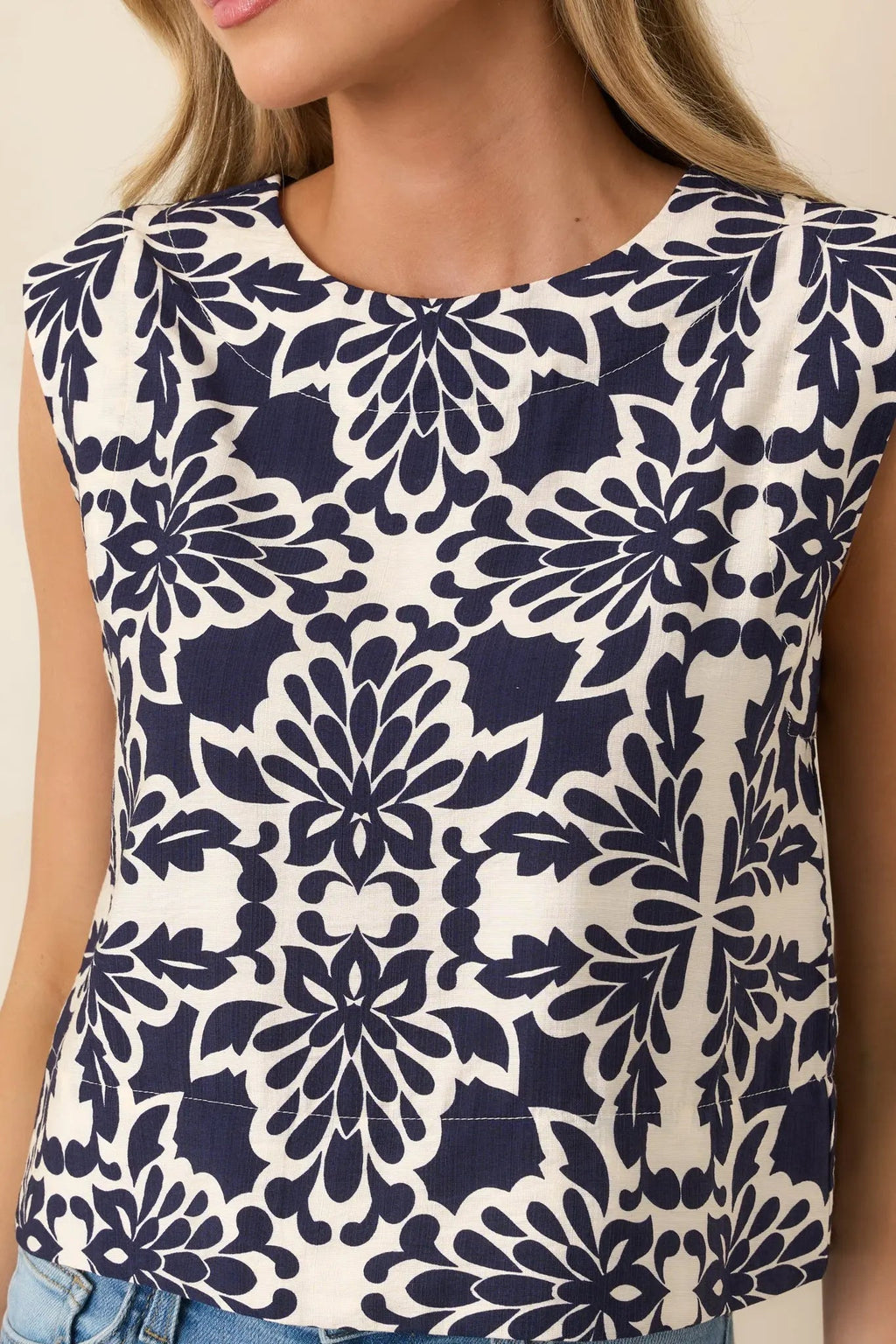 Women's Dinner On The Terrace Navy Sicilian Tile Print Sleeveless Top | 89% Viscose & 11% Nylon 6