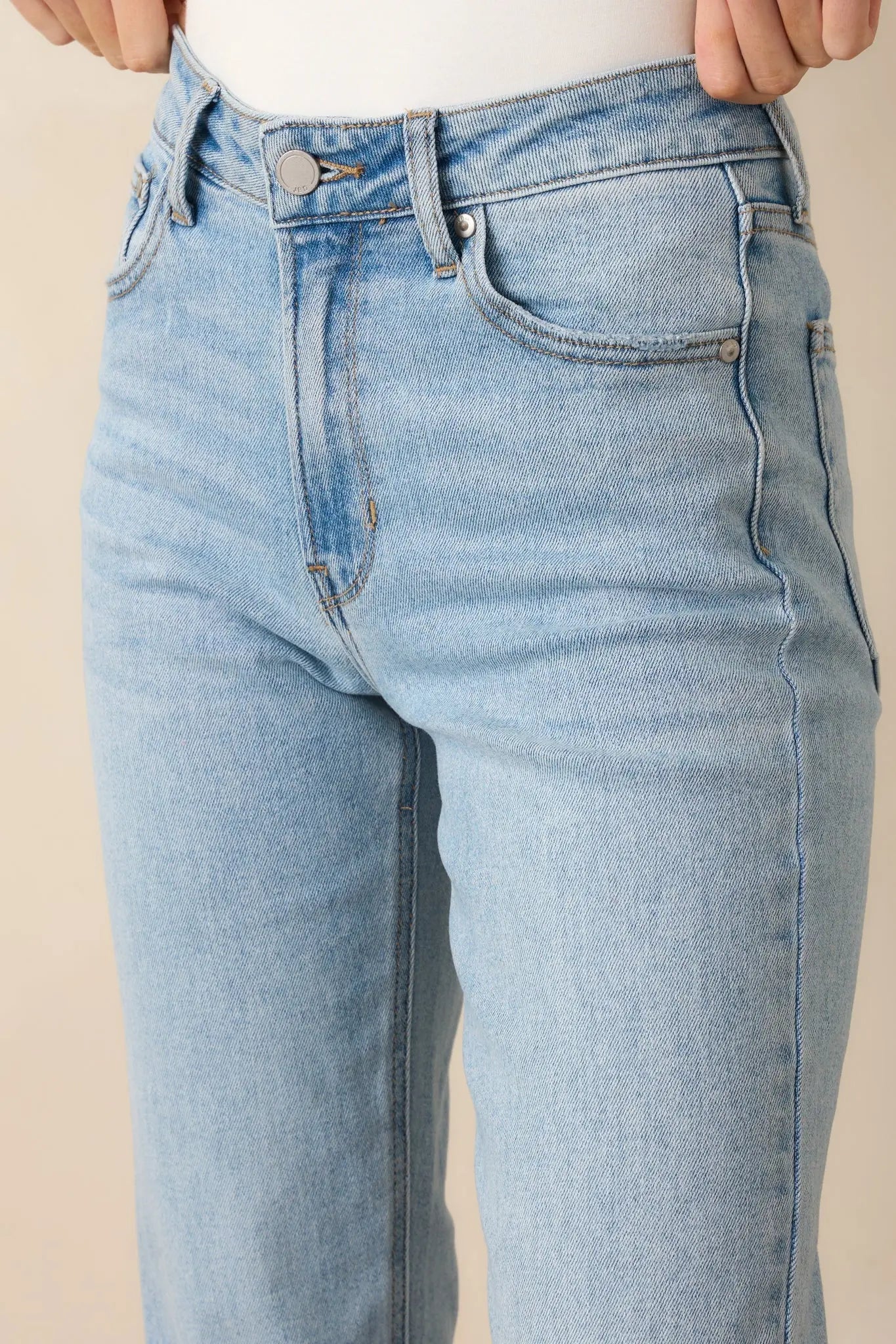 Women's Dusk Enchantment Light Wash Straight Leg Jeans | 95% Cotton 1