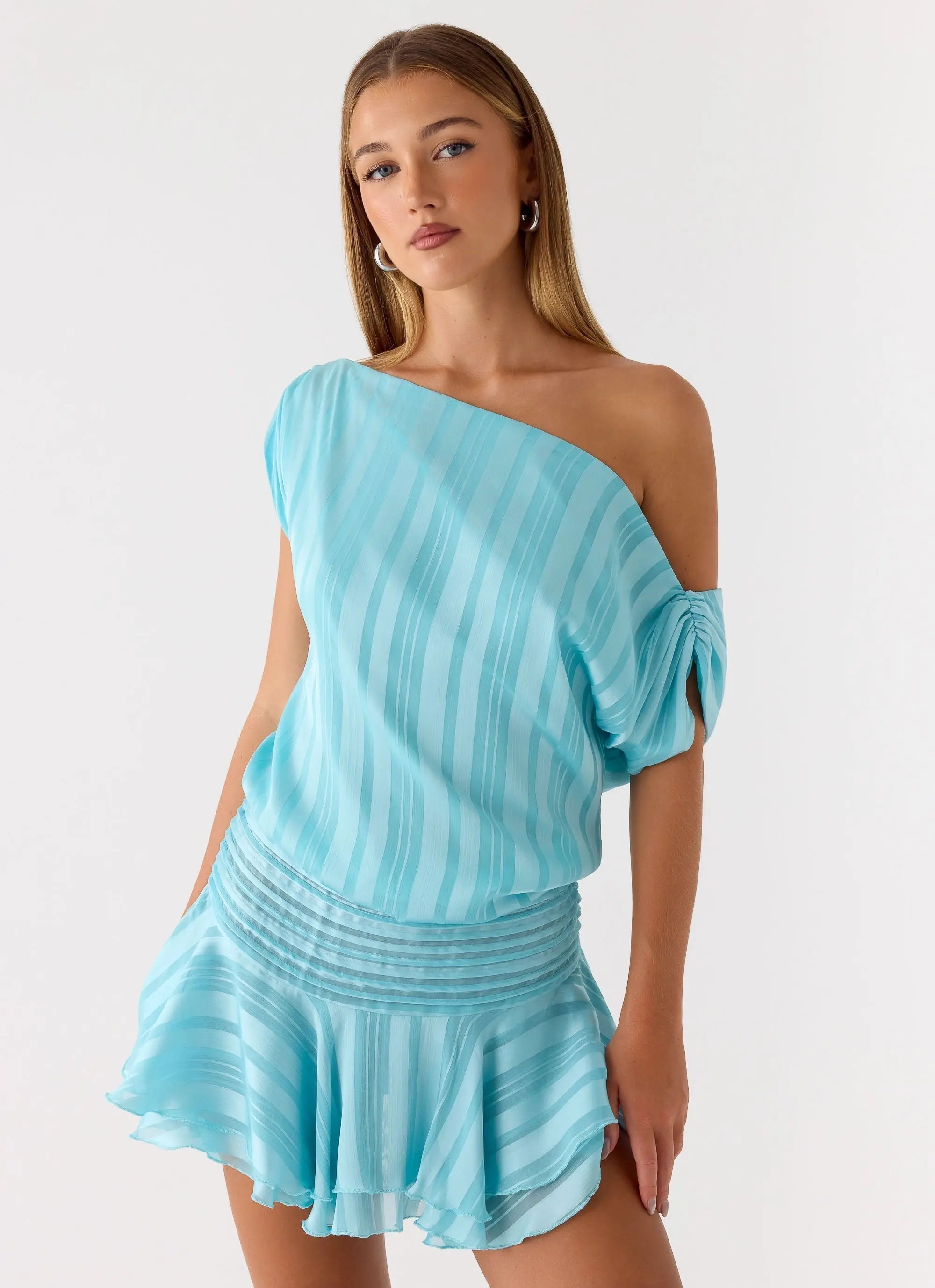 Women's Elegant Mini Dress | Off-Shoulder Design with Tiered Flare Skirt | Ideal for Charming Evening Events - Women's | 0