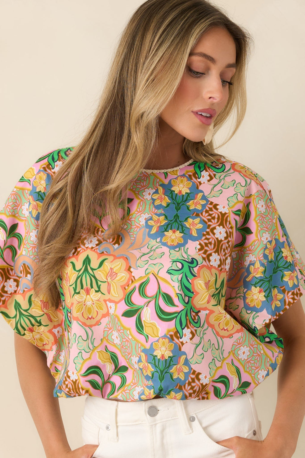 Women's Find Me in Florence Pink Multi Floral Cotton Balloon Hem Top | 98% Cotton & 2% Spandex 5