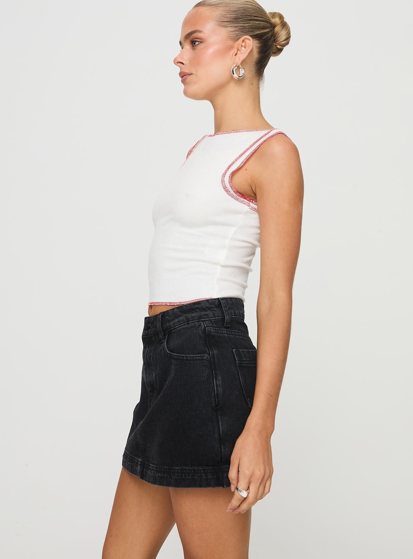 Women's Gazelle Denim Skort Washed Black | Mid-rise denim skort 3