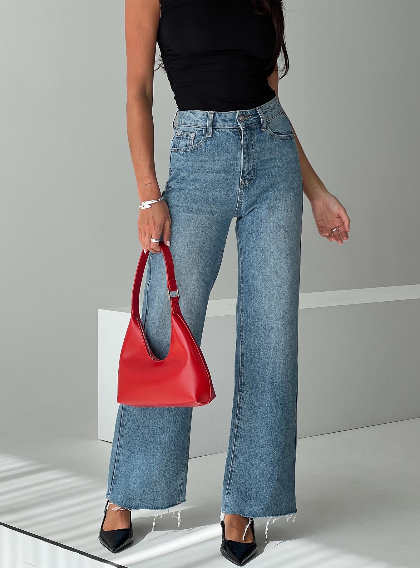 Women's Henesey High Rise Straight Leg Jeans Mid Blue Wash | High-rise straight-leg jeans 0