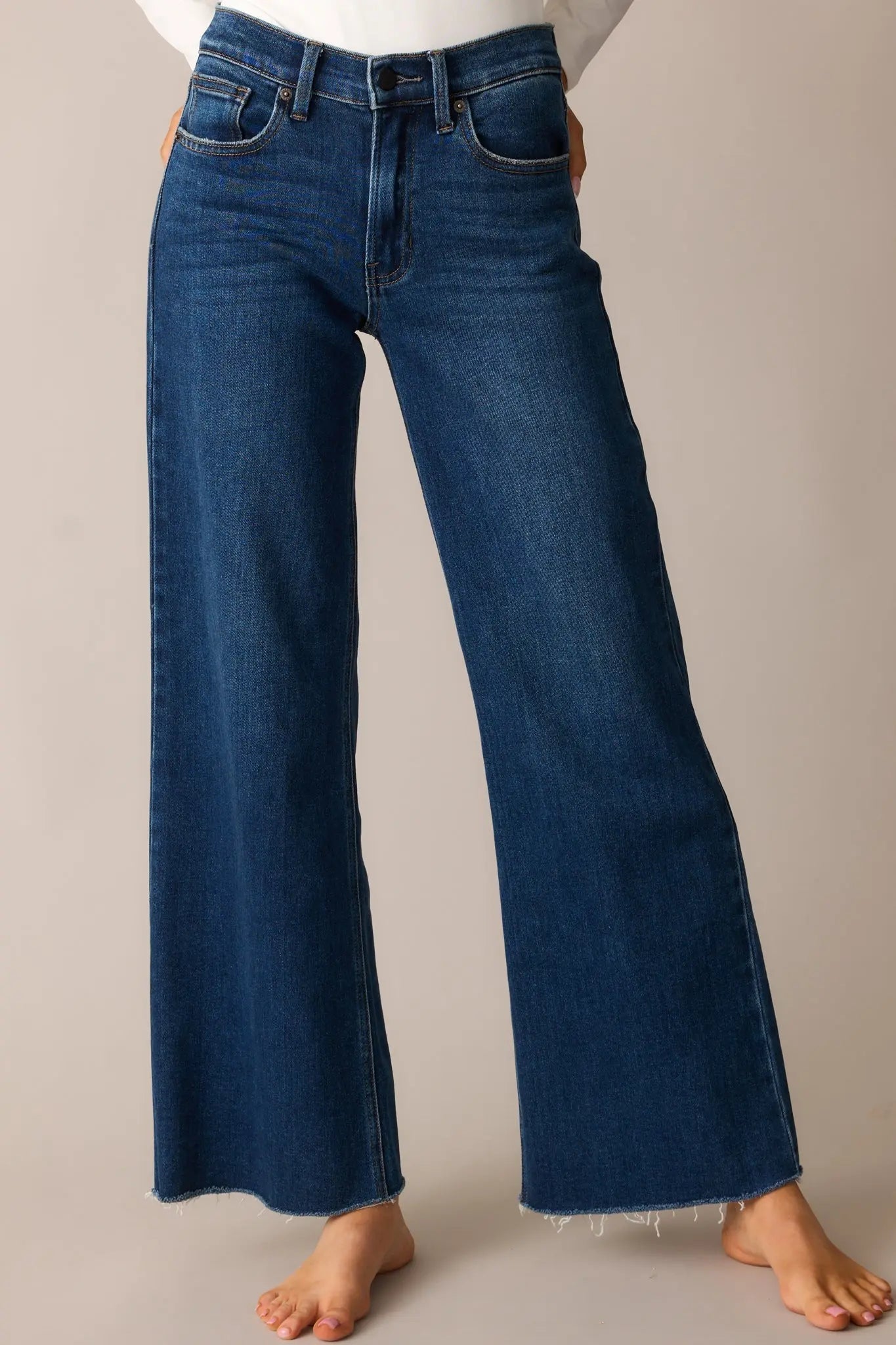 Women's In The Countryside Dark Wash Straight Leg Jeans | 95% Cotton 4