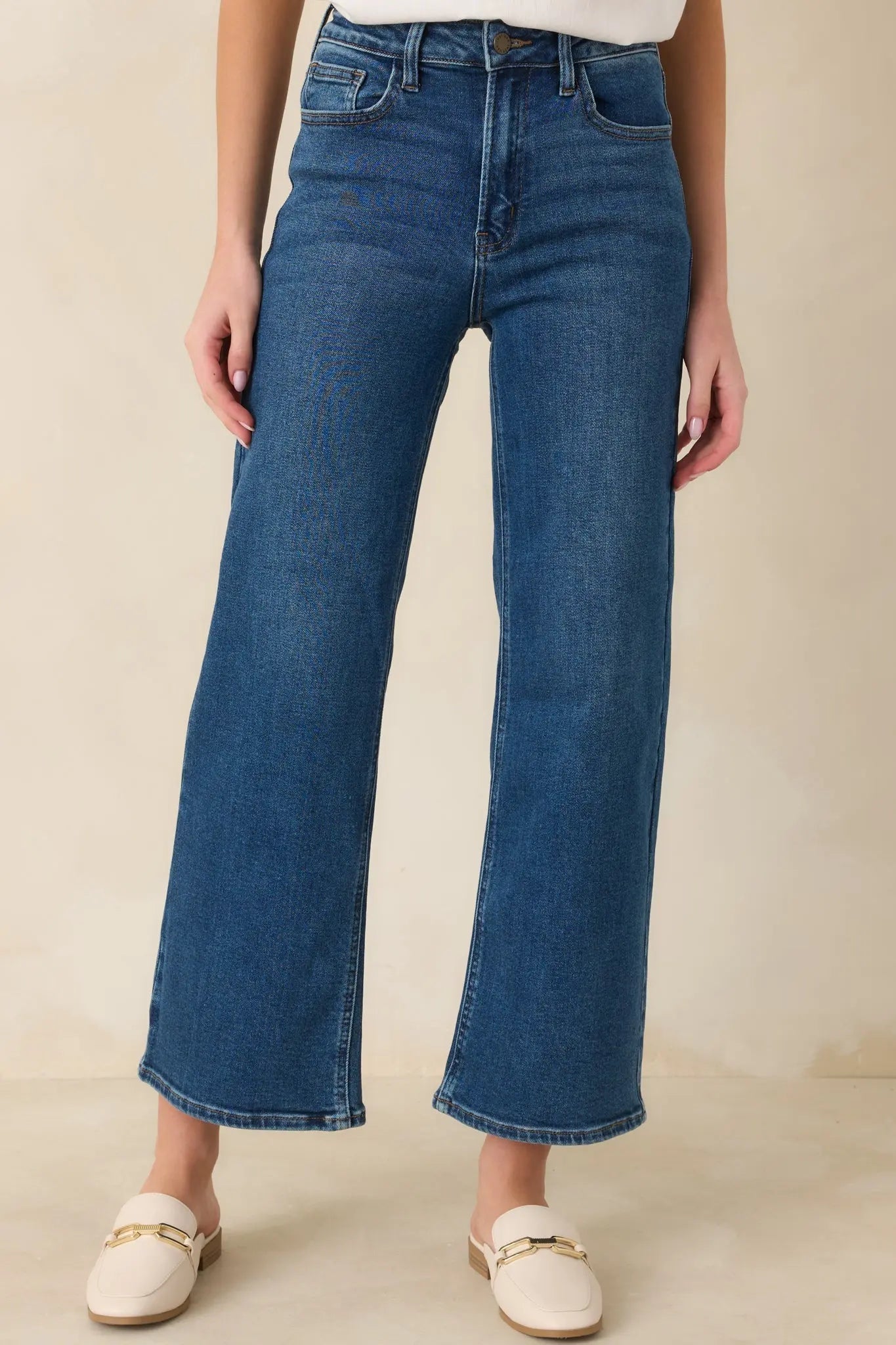 Women's Into The Clouds Dark Wash Cropped Wide Leg Jeans | 96% Cotton 3