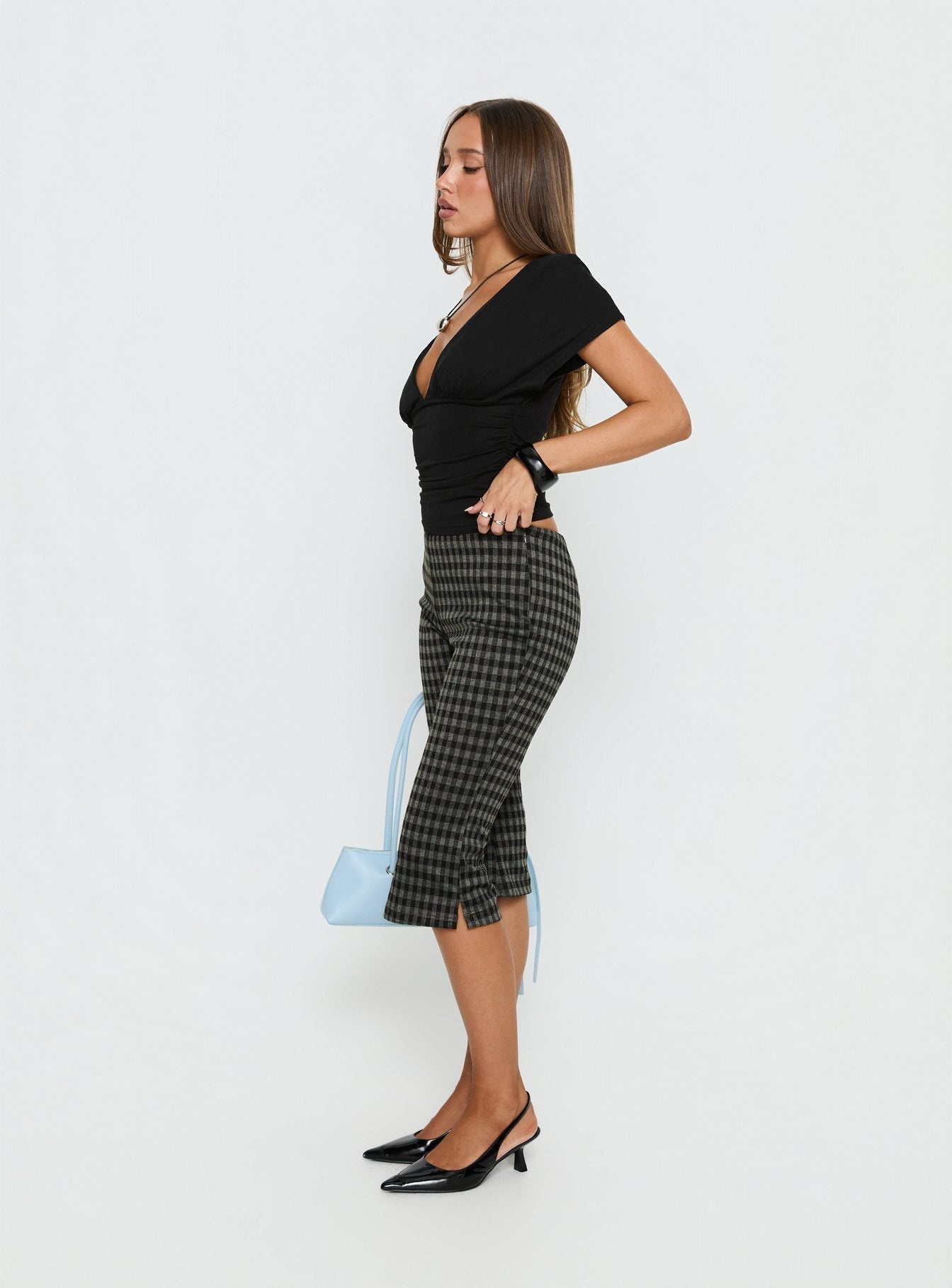Women's Lights Are Off Capri Pants Multi | Capri pants in multi-print 3