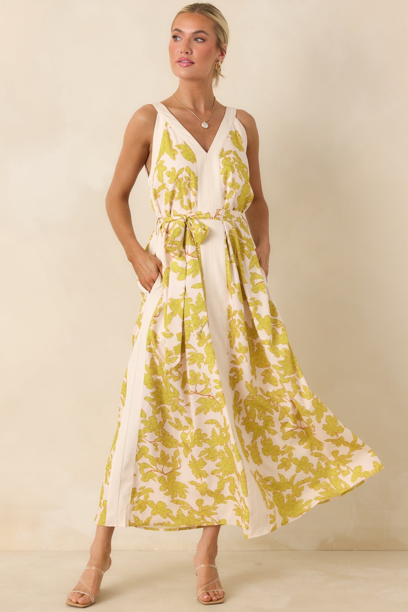 Women's Living For It Light Green & Ivory Floral V-Neck Tie Belt Dress | 100% Polyester Contrast: 100% Polyester 2