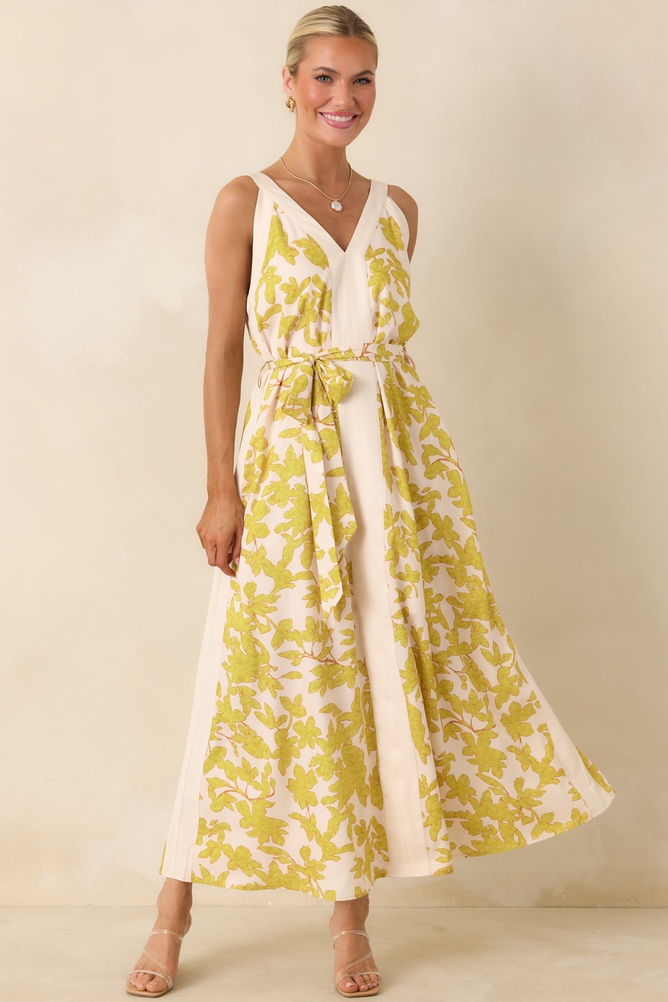 Women's Living For It Light Green & Ivory Floral V-Neck Tie Belt Dress | 100% Polyester Contrast: 100% Polyester 3