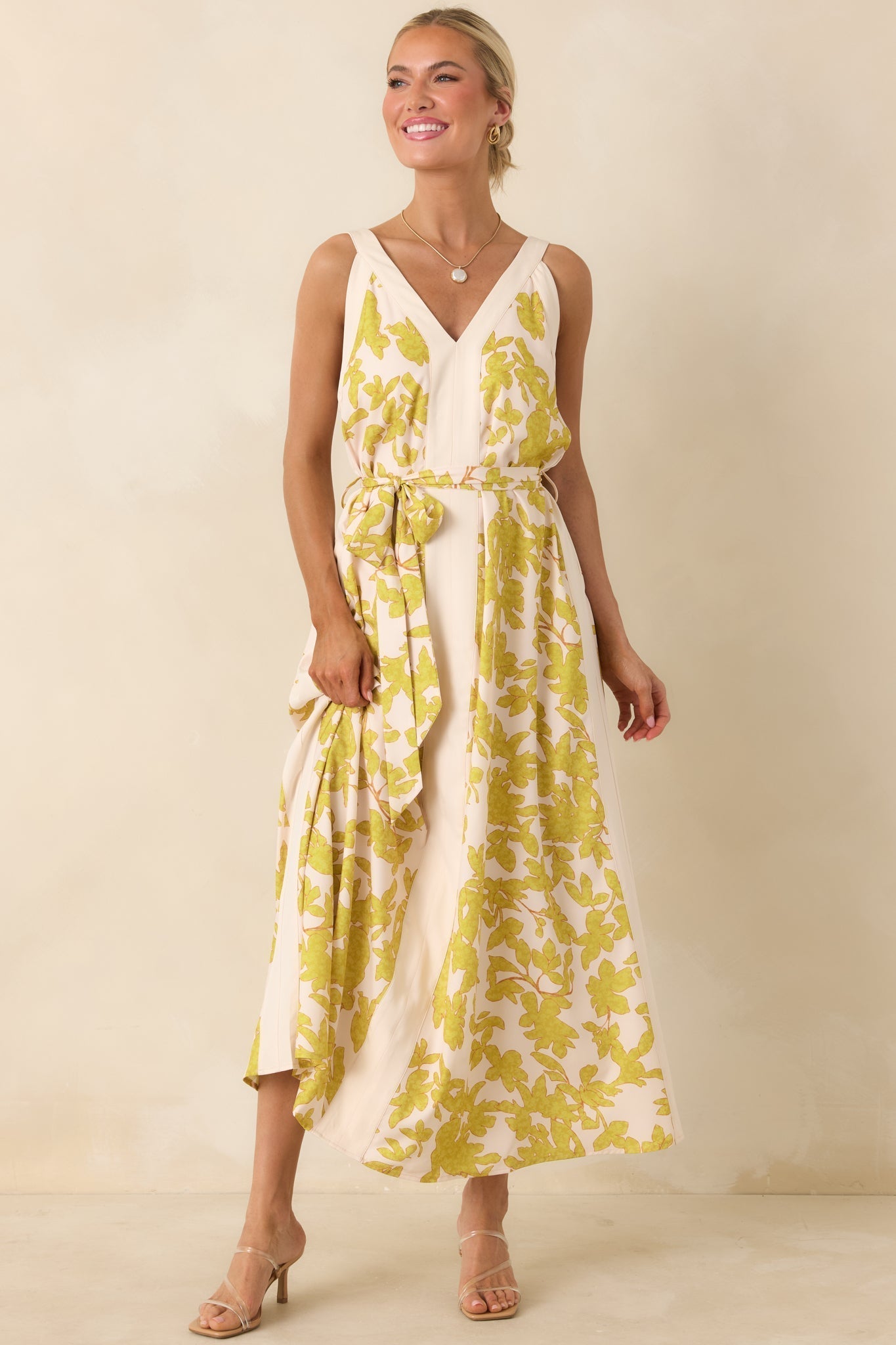 Women's Living For It Light Green & Ivory Floral V-Neck Tie Belt Dress | 100% Polyester Contrast: 100% Polyester 4