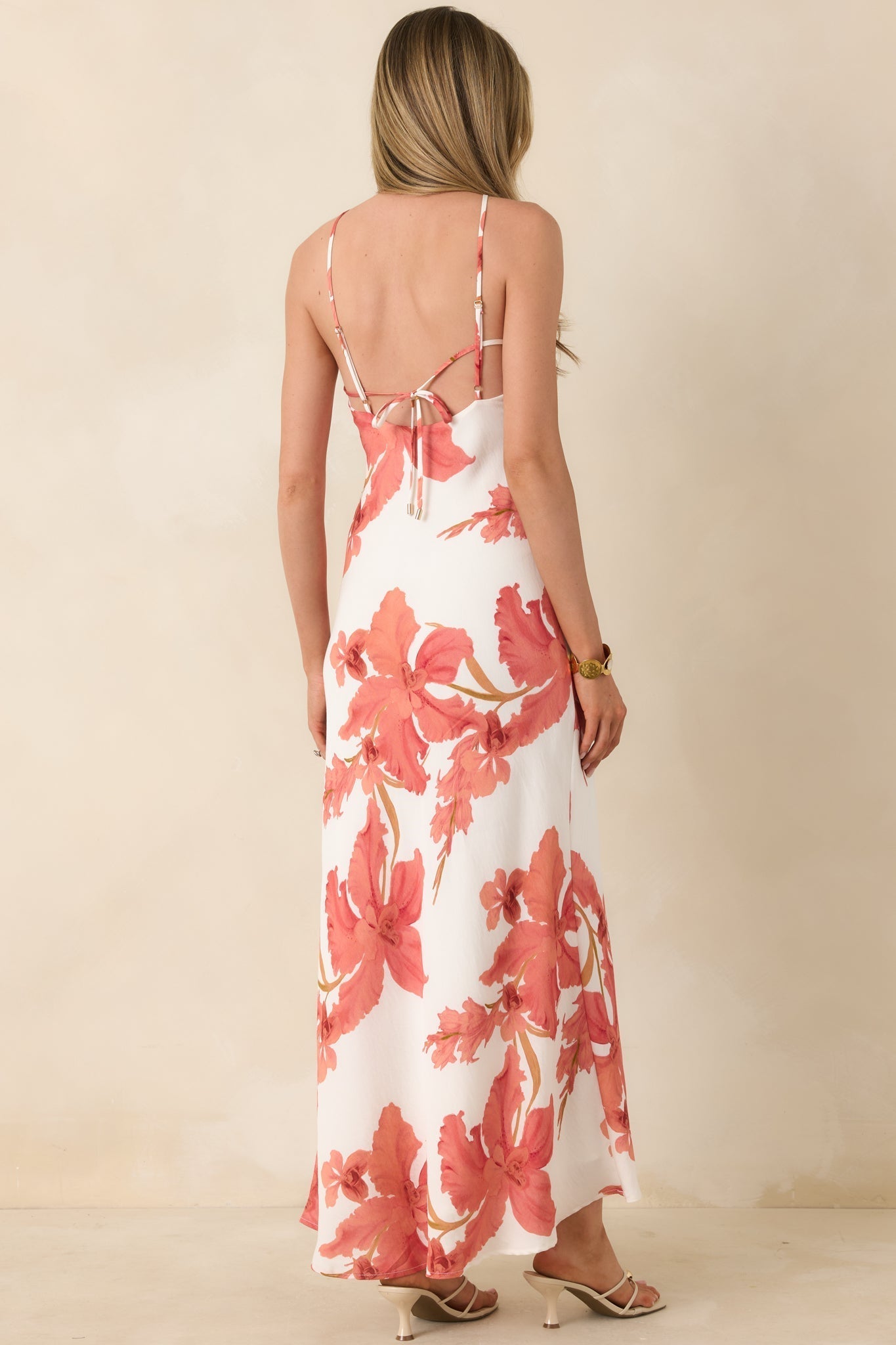 Women's MINKPINK Isla Peach Hibiscus Halter Maxi Dress | 85% Viscose & 15% Polyamide 6