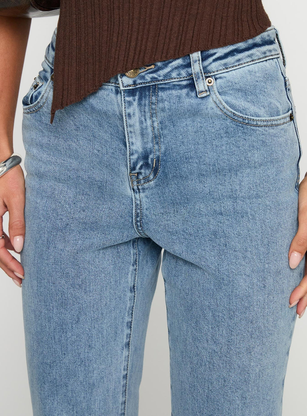 Women's Magic Mirror Mid Rise Bootleg Jeans Ice Wash | Mid-rise bootleg denim jeans 5