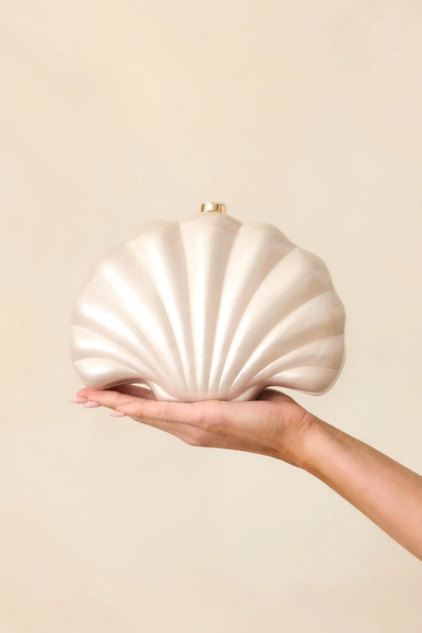 Women's Making Tidal Waves Ivory Pearlescent Seashell Crossbody Bag | Bag Measures in 6.5" Length 1
