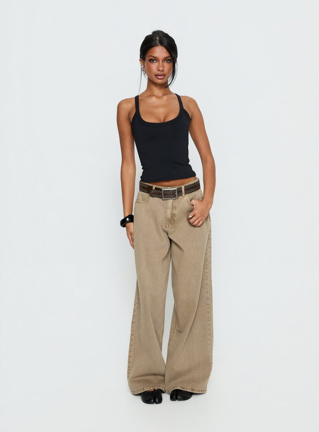 Women's Naylor Mid Rise Wide Leg Jeans Light Brown Wash | Denim jeans with a mid-rise fit & wide-leg cut 2