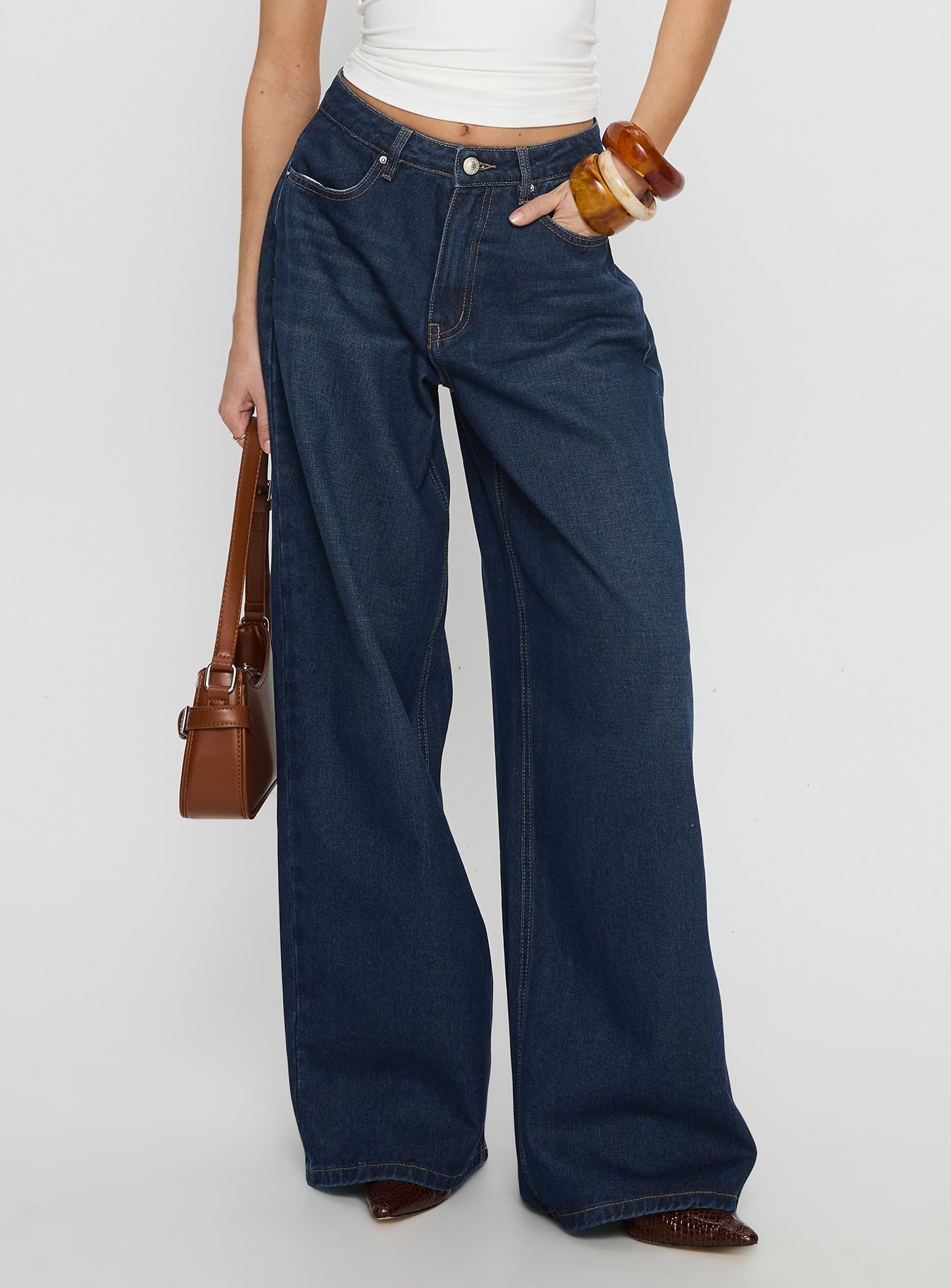 Women's Naylor Mid Rise Wide Leg Jeans Mid Blue Denim | Mid-rise wide-leg denim jeans 1