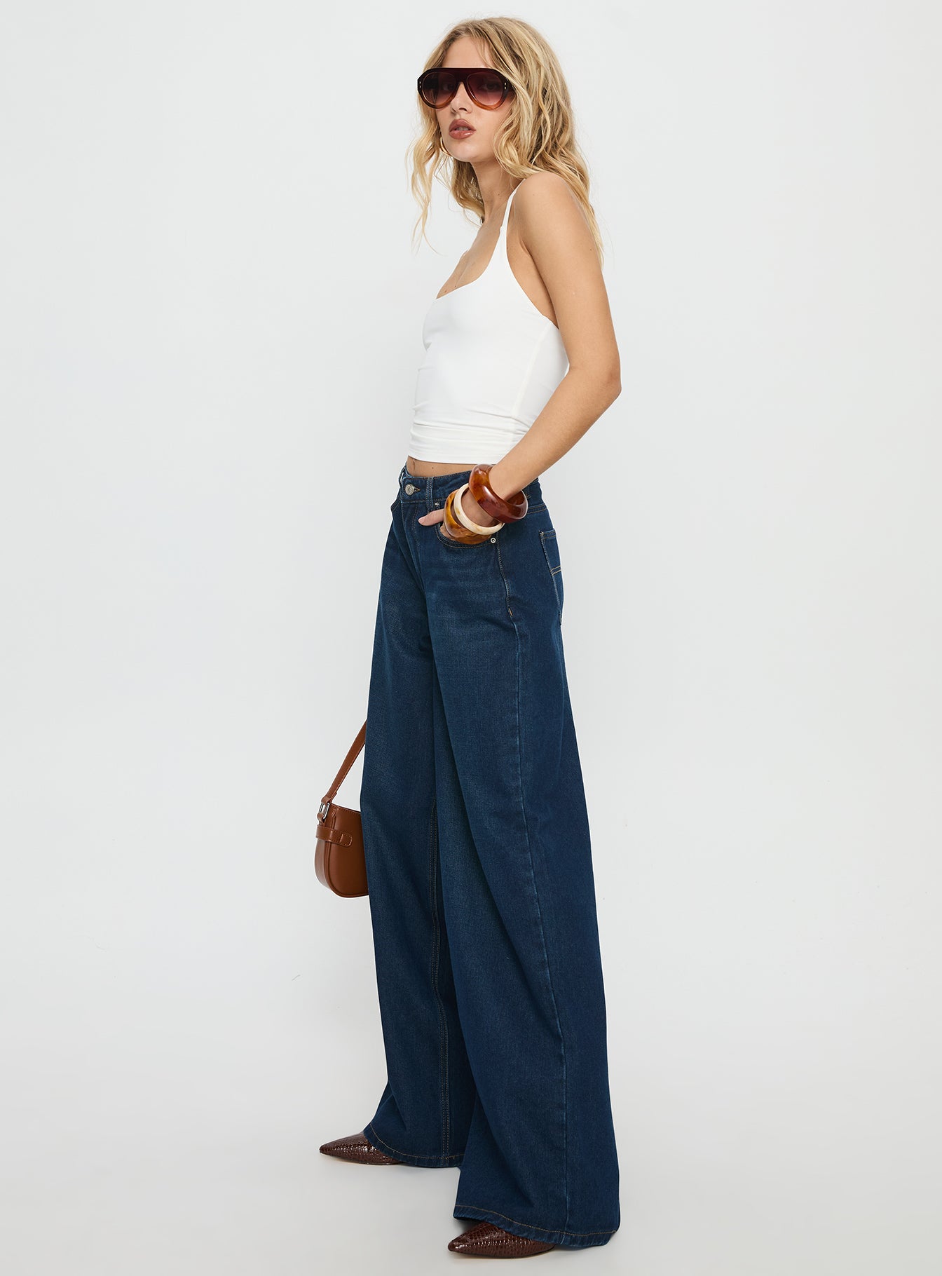 Women's Naylor Mid Rise Wide Leg Jeans Mid Blue Denim | Mid-rise wide-leg denim jeans 3