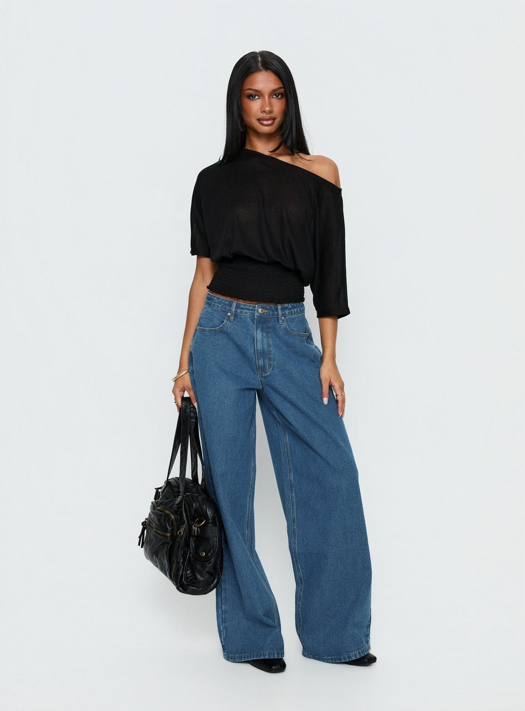 Women's Naylor Mid Rise Wide Leg Jeans Mid Blue Wash | Denim jeans with a mid-rise fit & wide-leg cut 2