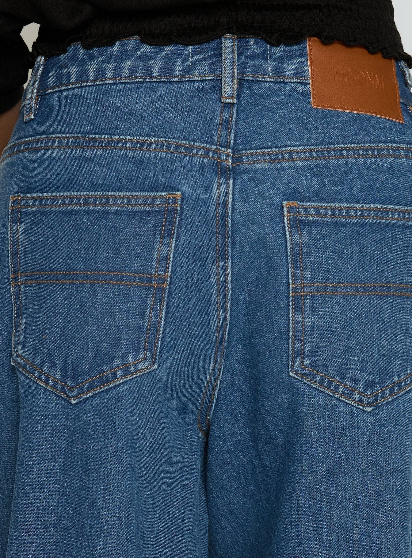 Women's Naylor Mid Rise Wide Leg Jeans Mid Blue Wash | Denim jeans with a mid-rise fit & wide-leg cut 6