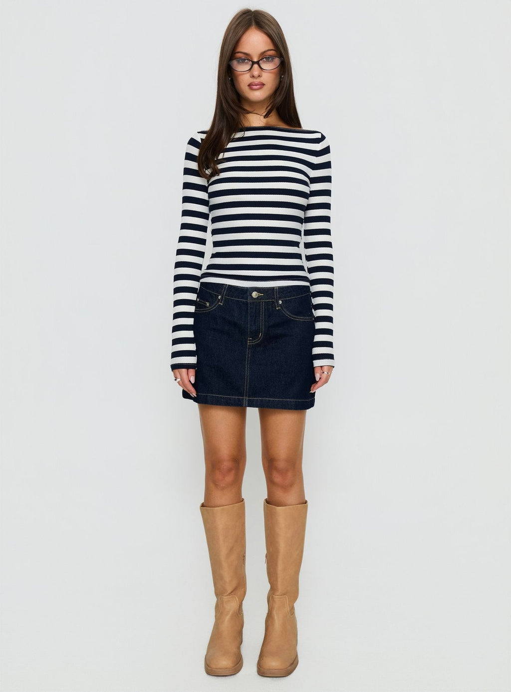 Women's Nickei Denim Mini Skirt Raw Dark Wash | Denim mini skirt with a mid-rise fit 6