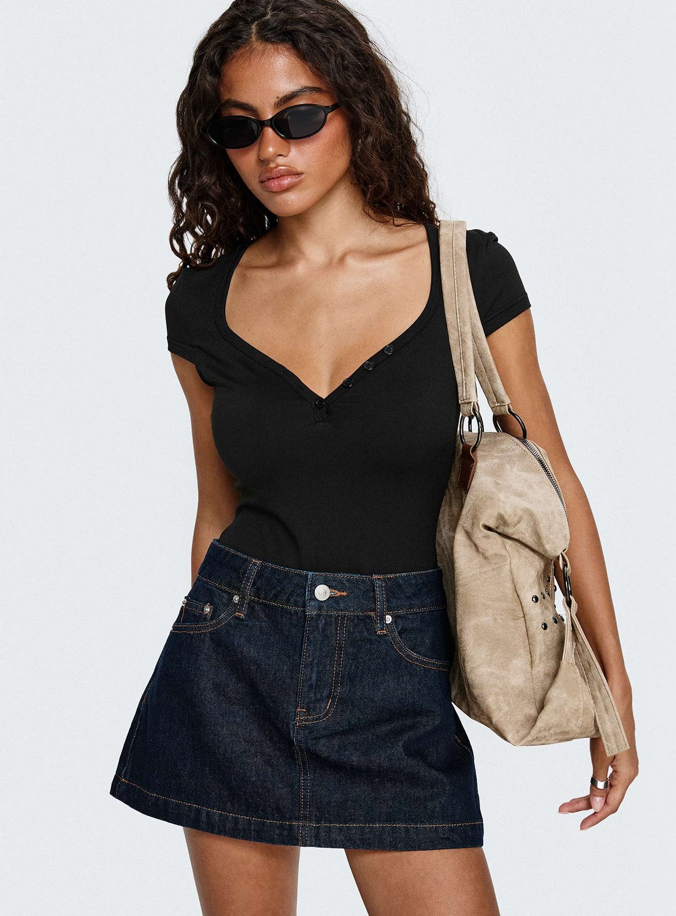 Women's Nicolina Low Rise Denim Mini Skirt Raw Denim | Raw denim mini skirt with a low-rise fit 6