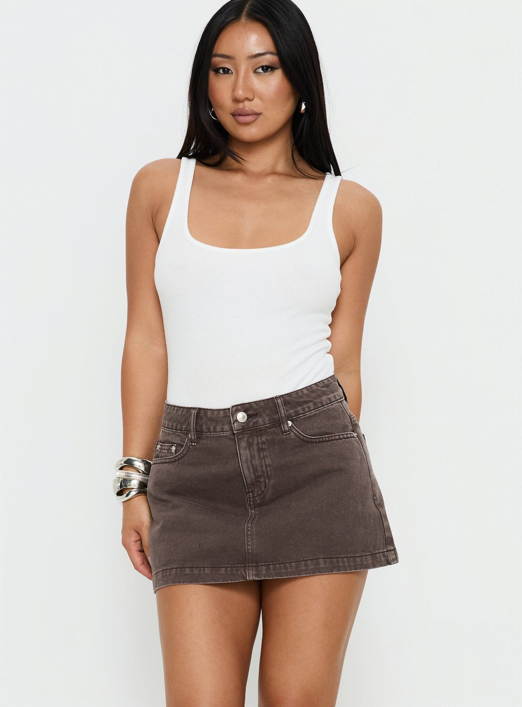 Women's Nicolina Low Rise Denim Mini Skirt Washed Brown | Denim mini skirt with a low-rise fit 1