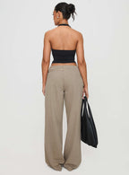 Women's Paltrow Mid Rise Wide Leg Cargo Jeans Washed Brown Petite | Princess Polly Petite 4