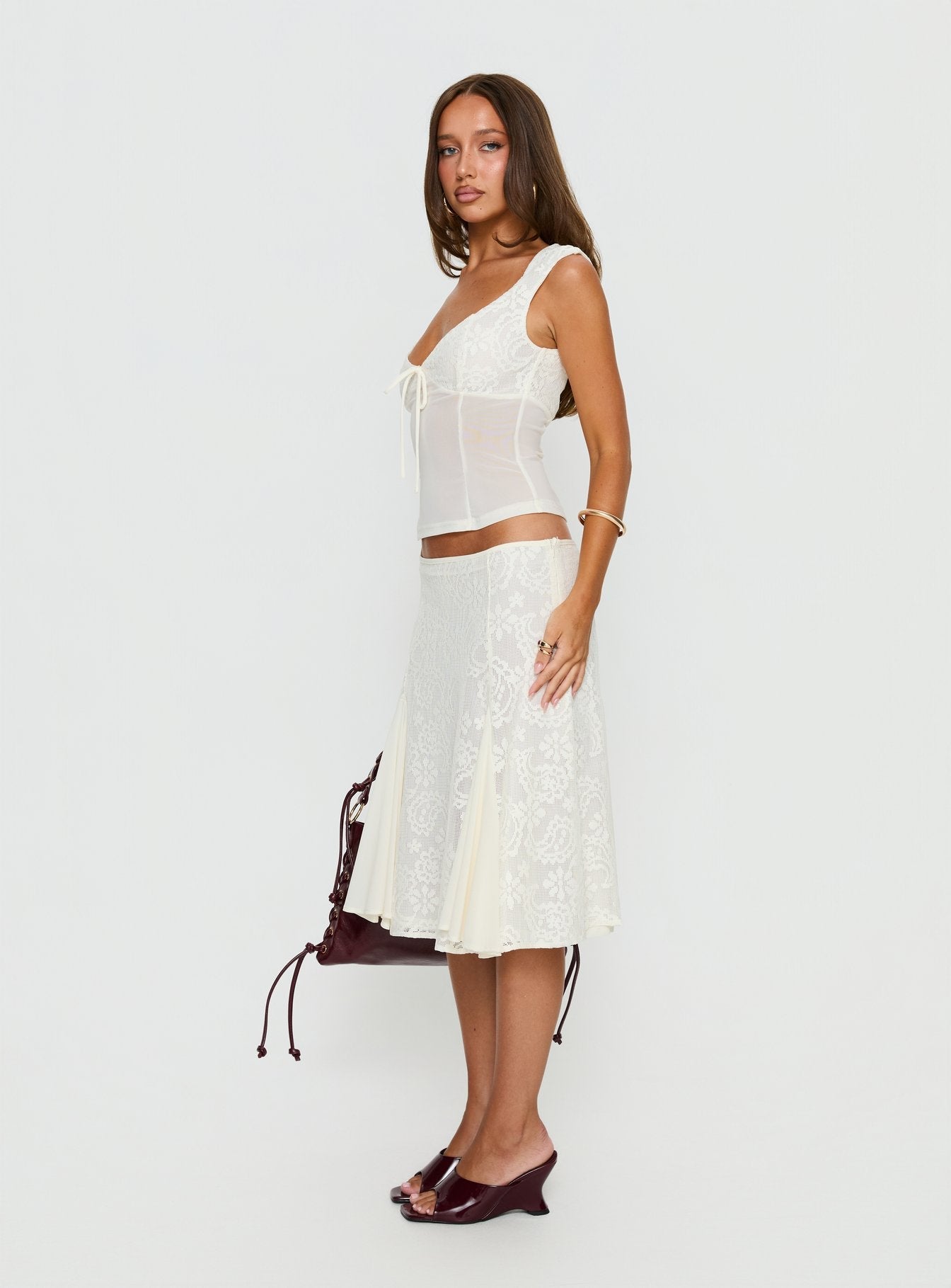 Women's Quani Lace Midi Skirt Cream | Lace midi skirt with mesh pleating detail 3