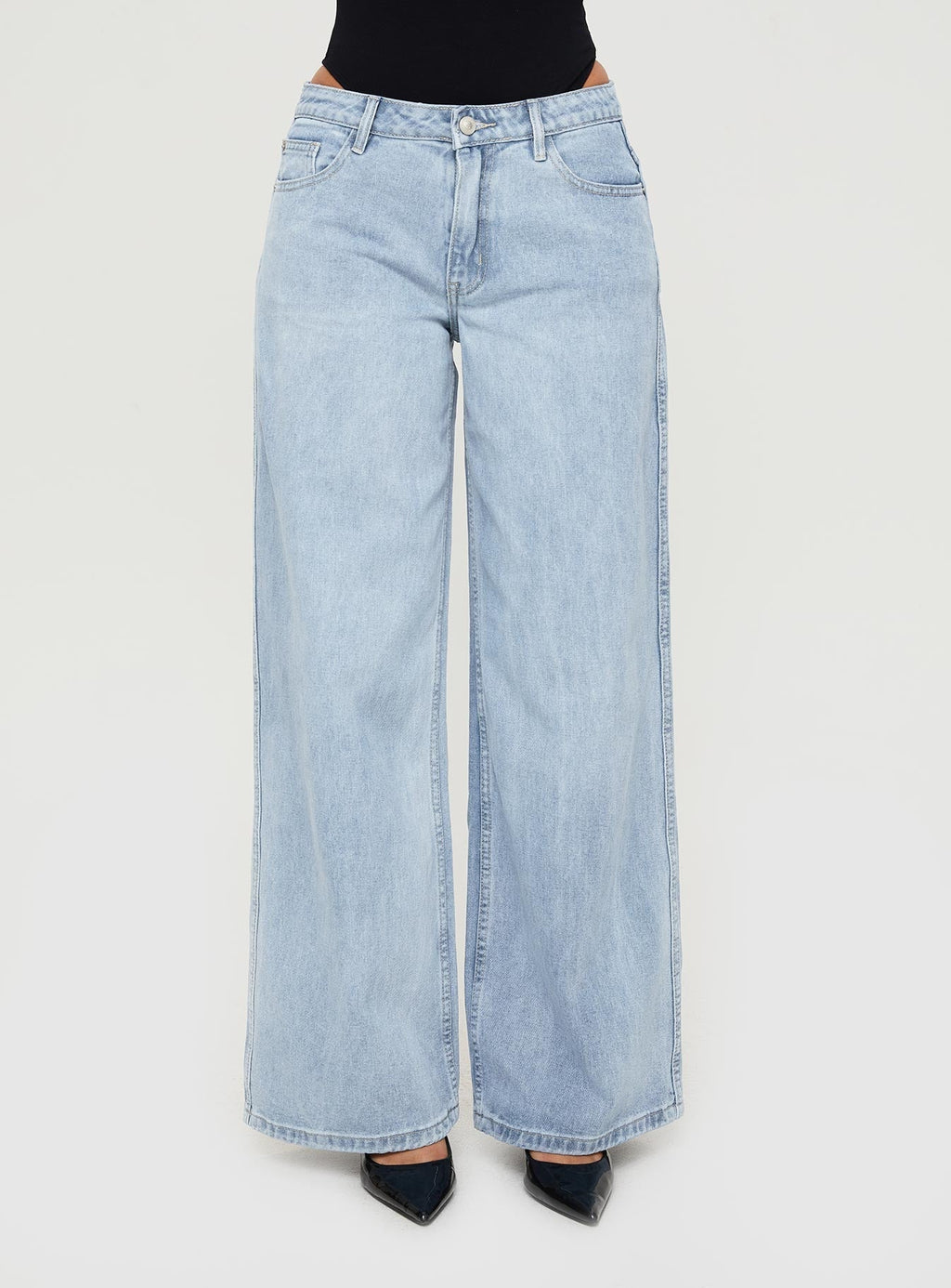 Women's Ramos Low Rise Denim Jeans Light Wash | Low-rise wide leg denim jeans 1