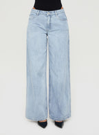 Women's Ramos Low Rise Denim Jeans Light Wash | Low-rise wide leg denim jeans 1
