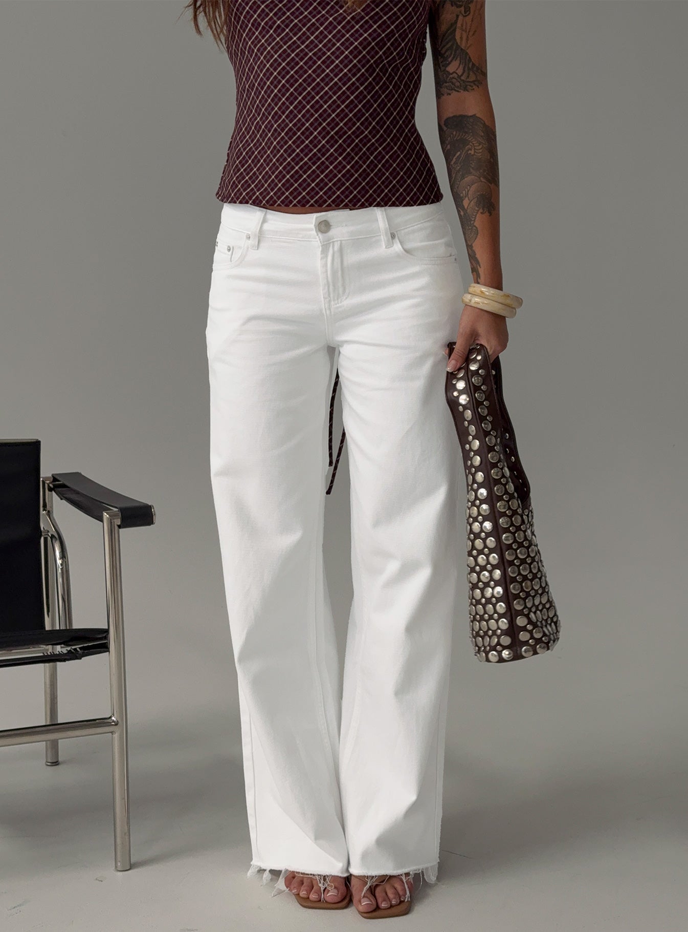 Women's Sabryna Low Rise Straight Leg Jeans White | Denim jeans with a low-rise fit & a wide-leg cut 0