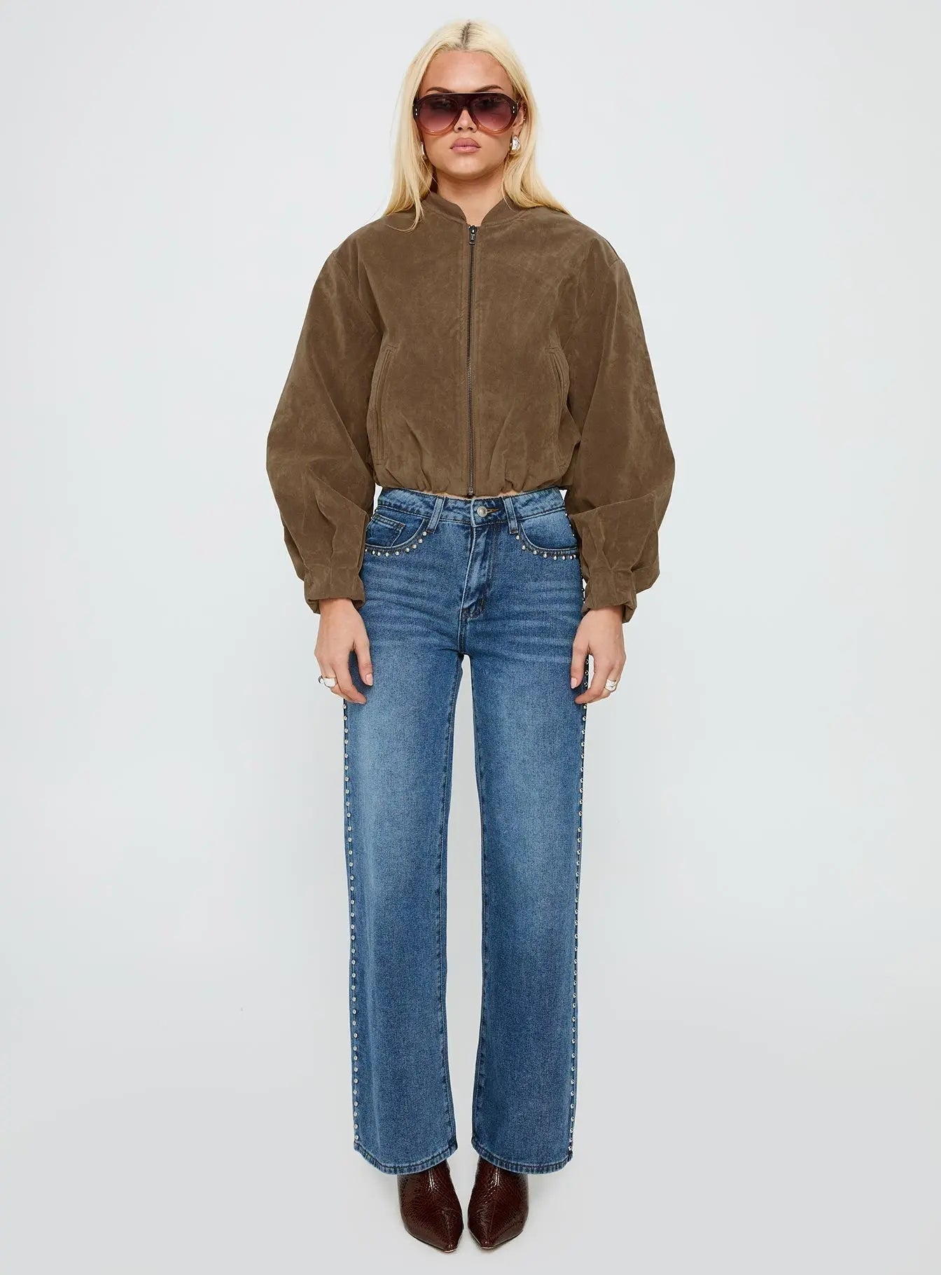 Women's Saving Up Mid Rise Straight Leg Studded Jeans Mid Blue | Stud detail mid-rise denim jeans 6