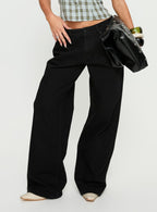 Women's Serenitia Mid Rise Relaxed Jeans Jet Black | Denim jeans with a mid-rise relaxed fit & wide leg 1