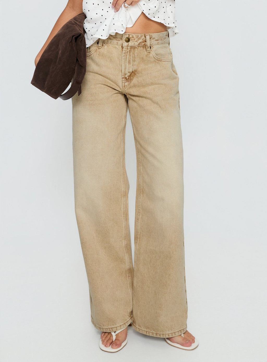 Women's Serenitia Mid Rise Relaxed Jeans Sandy Brown Wash | Jeans in brown-washed denim with a mid-rise 1