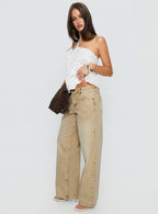 Women's Serenitia Mid Rise Relaxed Jeans Sandy Brown Wash | Jeans in brown-washed denim with a mid-rise 3