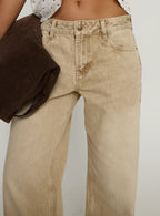 Women's Serenitia Mid Rise Relaxed Jeans Sandy Brown Wash | Jeans in brown-washed denim with a mid-rise 5