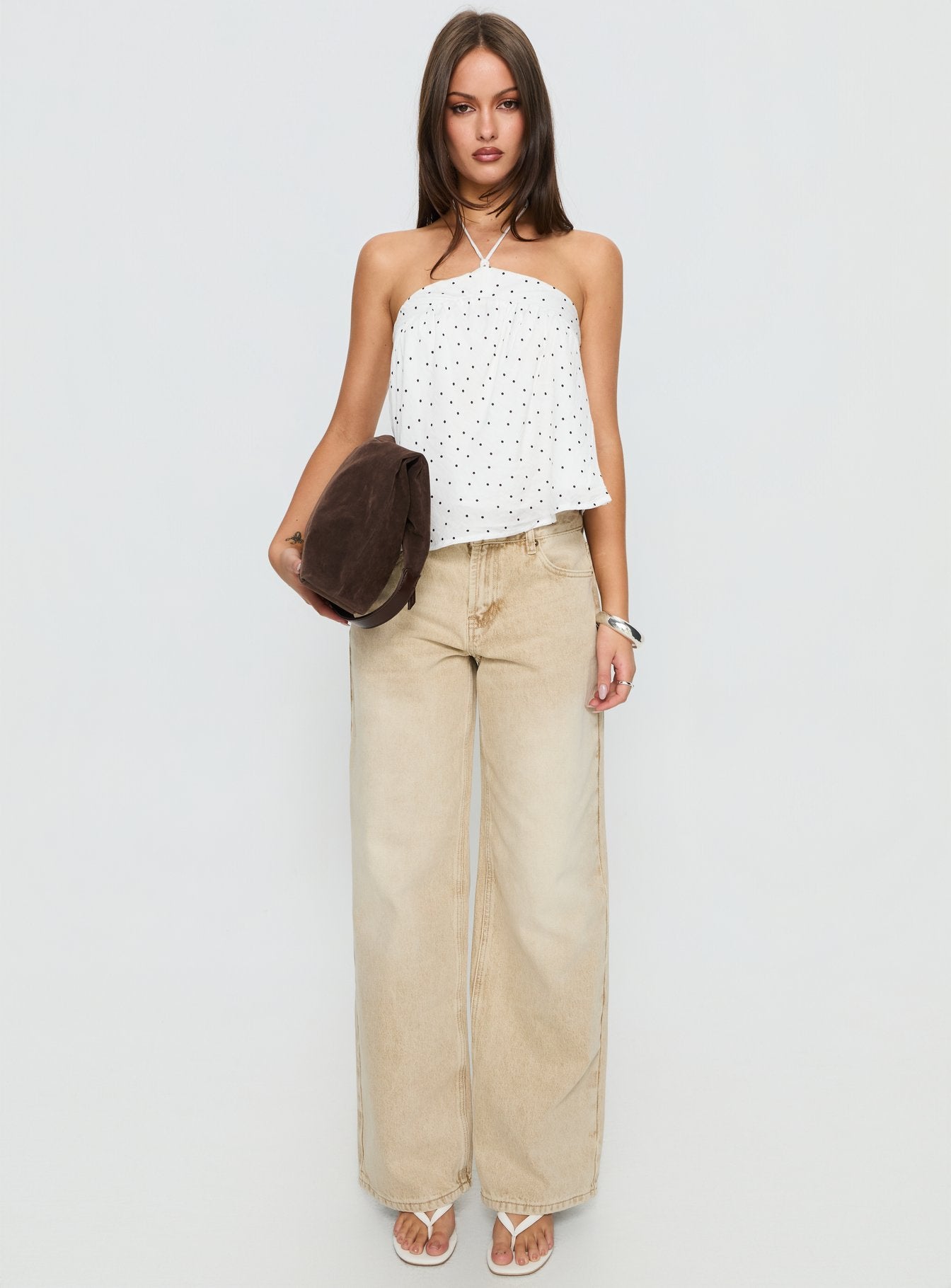 Women's Serenitia Mid Rise Relaxed Jeans Sandy Brown Wash | Jeans in brown-washed denim with a mid-rise 6