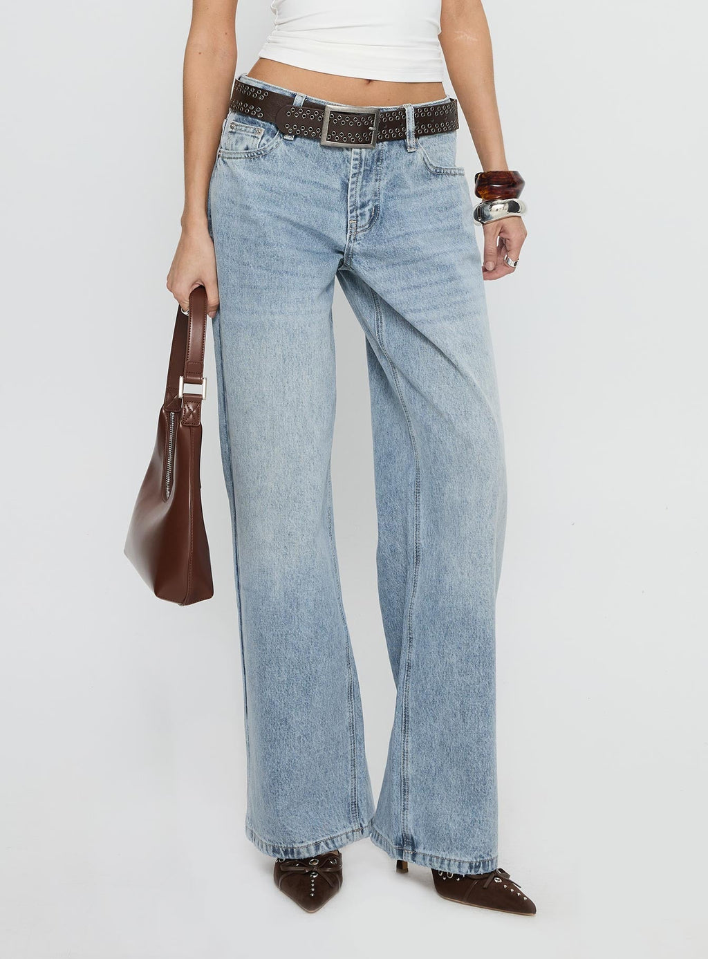 Women's Serenitia Mid Rise Straight Leg Jeans Light Wash | Mid-rise relaxed denim jeans 1