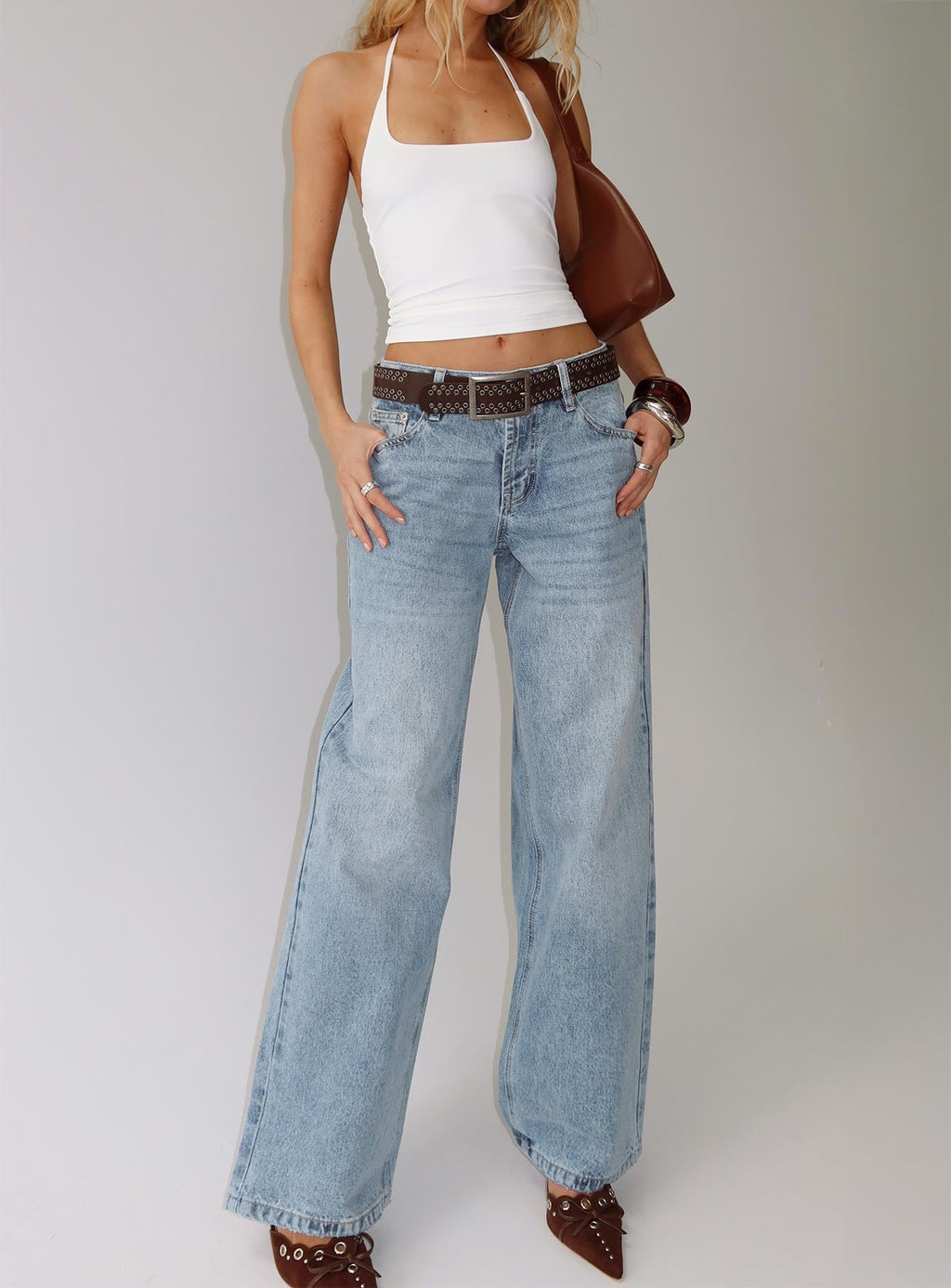 Women's Serenitia Mid Rise Straight Leg Jeans Light Wash | Mid-rise relaxed denim jeans 7
